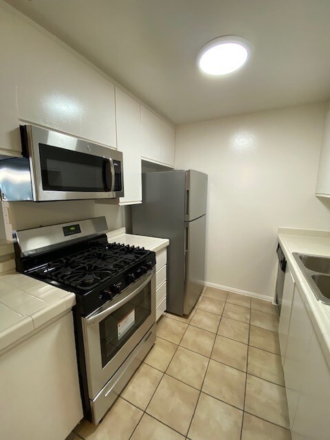 Foto del edificio - 3861 Vinton Ave
