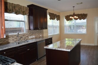 Building Photo - 6210 Marble Hollow Ln