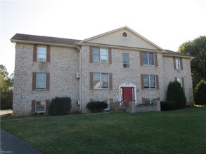 Building Photo - 918 Pearson Cir