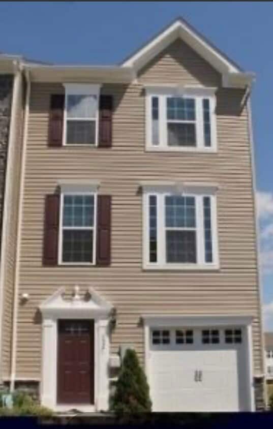 1261 Elderslie Ln, York, PA 17403 Townhouse for Rent in York, PA