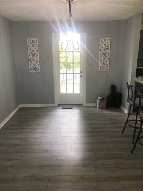 Foto del edificio - 1717 Penwood Dr