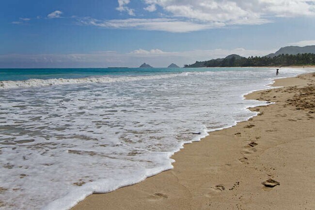 Foto del edificio - Sustainable Coastal Lifestyle: 2BR House with PV Solar Near Beach