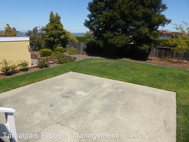 Building Photo - 5 br, 3 bath House - 2 Privateer Drive