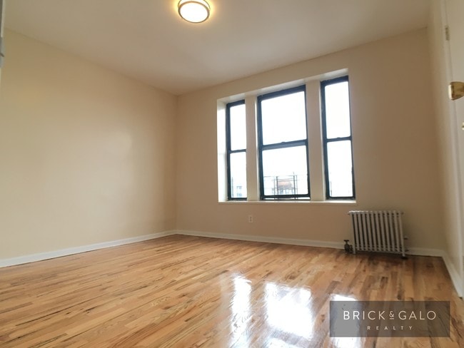 Foto del edificio - 995 Eastern Pkwy