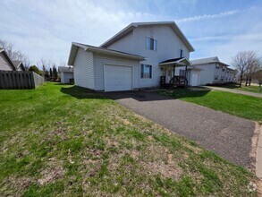 Building Photo - 4925 Coventry Ct