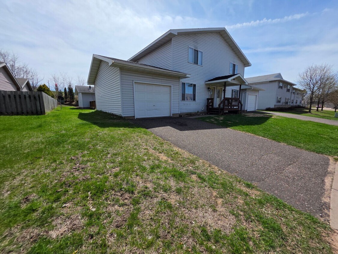 Foto principal - 4925 Coventry Ct