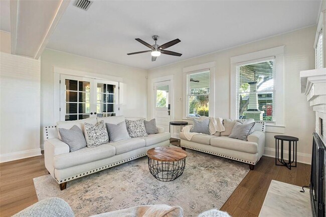 Foto del edificio - 5709 N Suwanee Ave