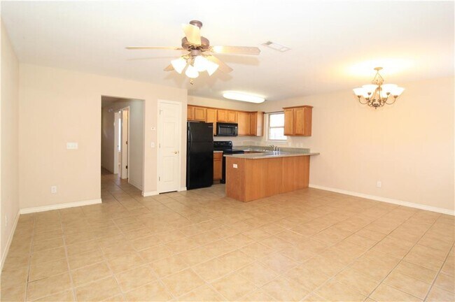 Building Photo - 2501 Bowman Dr
