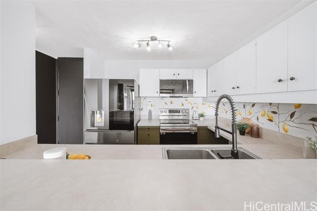 Building Photo - 1717 Mott Smith Dr