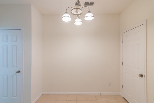 Building Photo - 1660 Corey Wood Cir