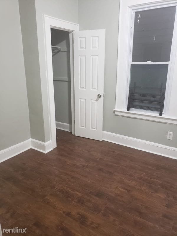 Building Photo - 3 br, 1 bath Apartment - 222 W End Ave