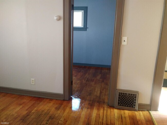 Foto del edificio - 2 br, 1 bath House - 1234 E South St 1234 ...