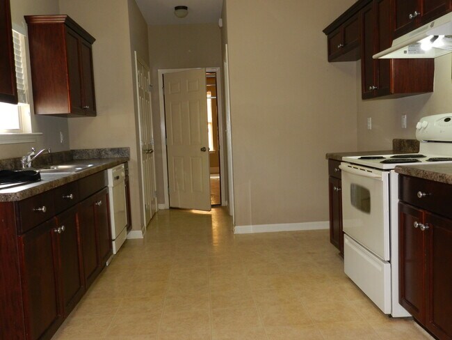 Foto del edificio - For Rent