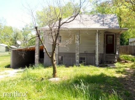 Primary Photo - 2424 N Kellett Ave