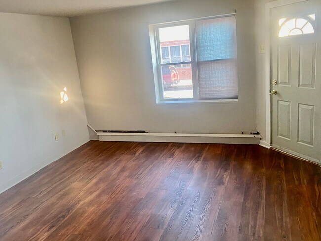 Foto del edificio - 756 E 5th St