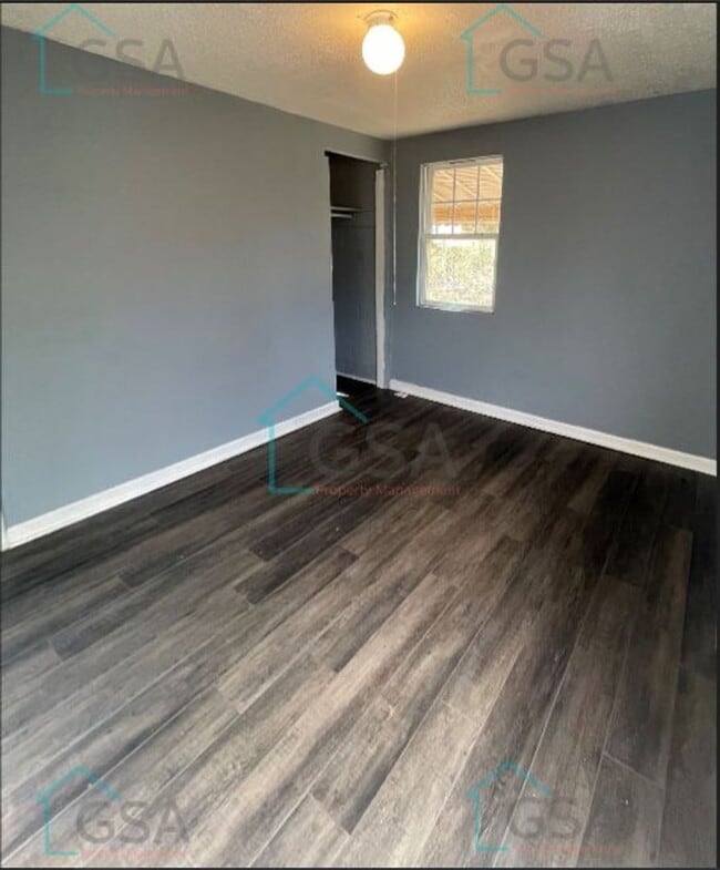 Foto del edificio - 2 Bedroom 1 Bath MOVE IN SPECIAL 1/2 FIRST MONTHS RENT