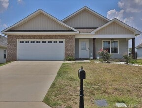 Building Photo - 116 Longleaf Ln
