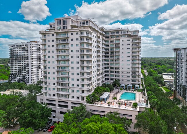 Foto del edificio - 100 S Eola Dr