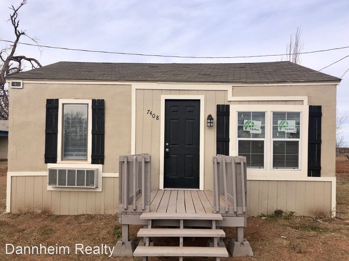 1 br, 1 bath House 7408 18th Street House Rental in Lubbock, TX