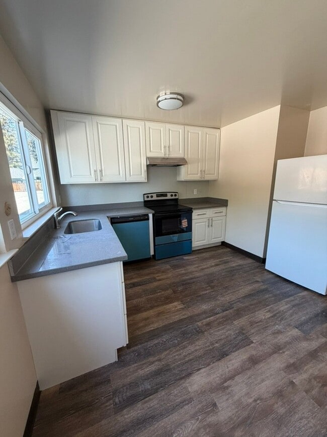 Building Photo - 320 Franciscan Ct