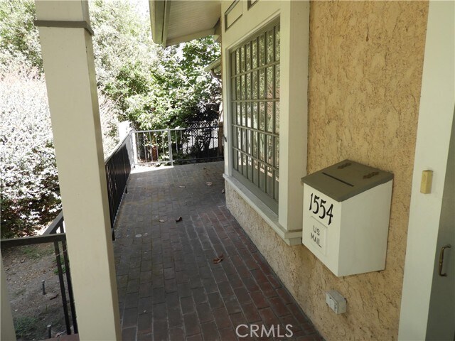 Building Photo - 1554 Las Lunas St