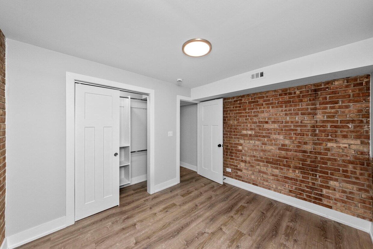Foto principal - 1220 N La Salle Dr