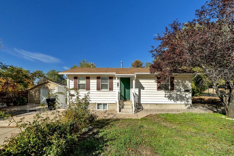 429 Center St Unit 1, Clearfield, UT 84015 Condo for Rent in