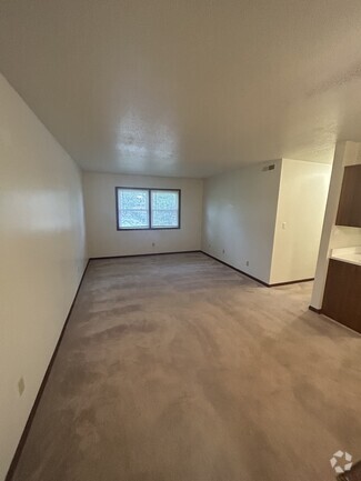 Building Photo - 1122 Hancock Dr