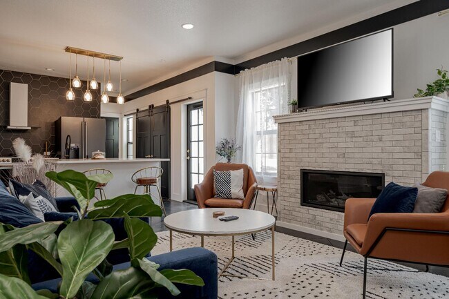 Foto del edificio - 3710 Grant Loop