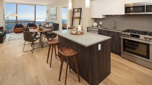 Building Photo - Atlantic Station