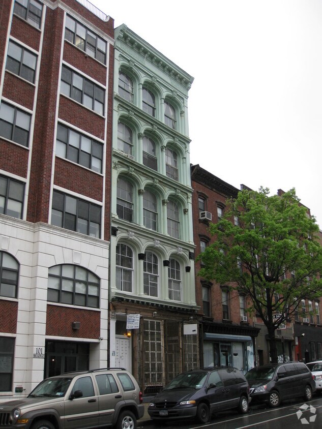 Building Photo - 103 Broadway