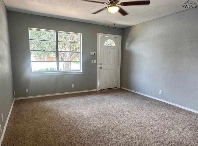 Building Photo - 1708 Cimarron Trail