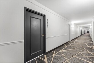 Building Photo - 3450 S Ocean Blvd