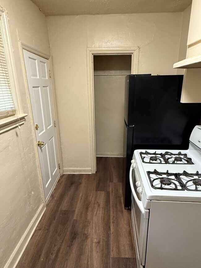 Building Photo - 20 Muscogee Dr