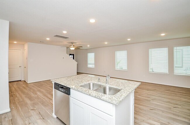 Building Photo - 18819 Glenwood Chase court