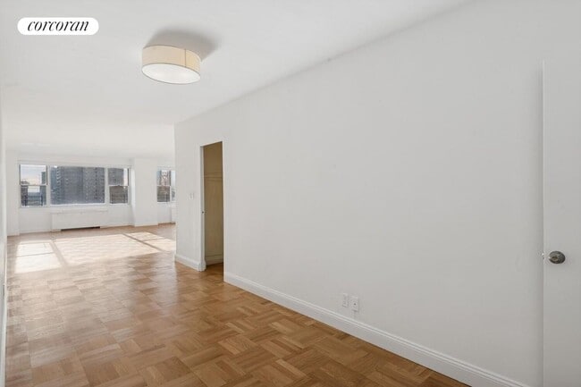 Foto del edificio - 340 E 64th St