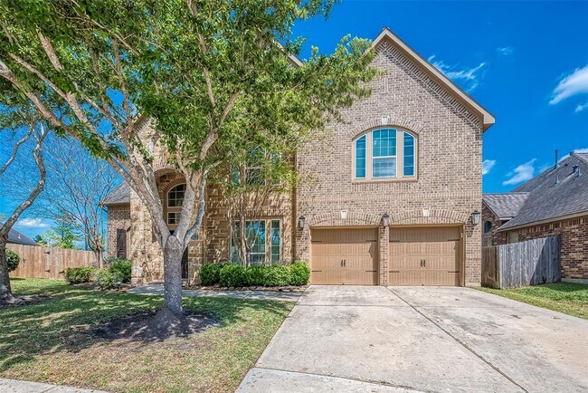 Building Photo - 14113 Timber Bluff Dr