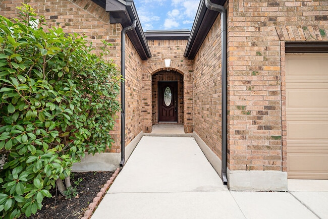 Building Photo - 1427 Sun Garden