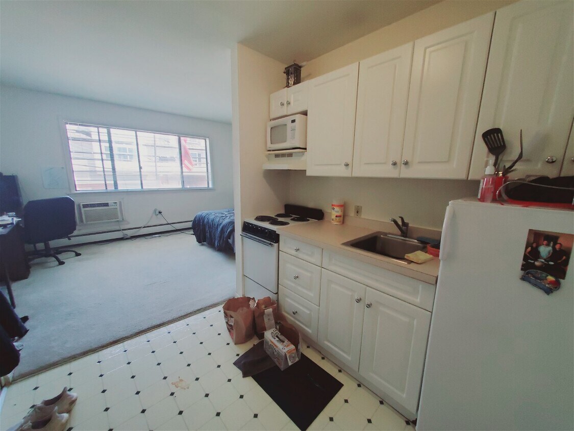 Primary Photo - 960 Hope Street Apt #2, Stamford, CT 06907...
