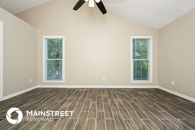 Foto del edificio - 402 Hawthorne Cir