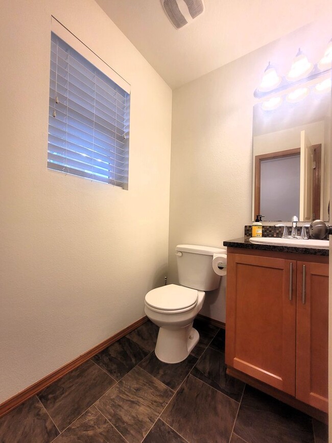 Building Photo - Three Bedroom House In Cordata - Kodiak