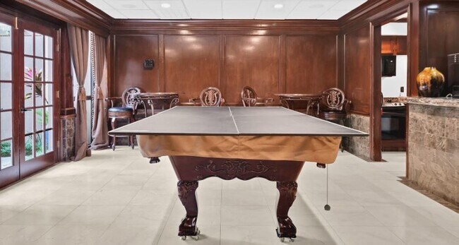 Foto del edificio - 3525 Sage Rd