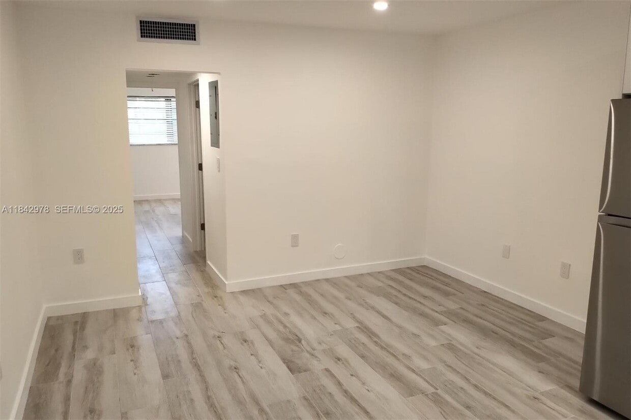 Building Photo - 846 Lenox Ave.