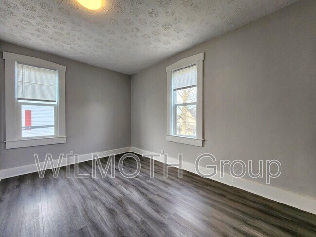 Foto del edificio - 133 W Hendricks St