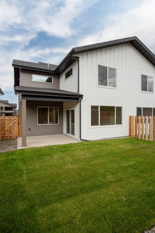Building Photo - 716 Rogers Wy