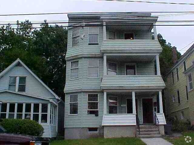 Building Photo - 843 Cutler St