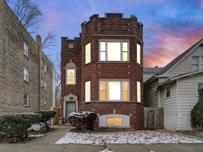 Building Photo - 8352 S Peoria St