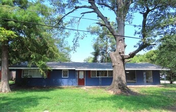 Building Photo - 501 Mt Sylvan St