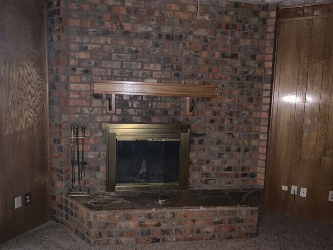 Foto del edificio - 2740 Pagewood - For Lease