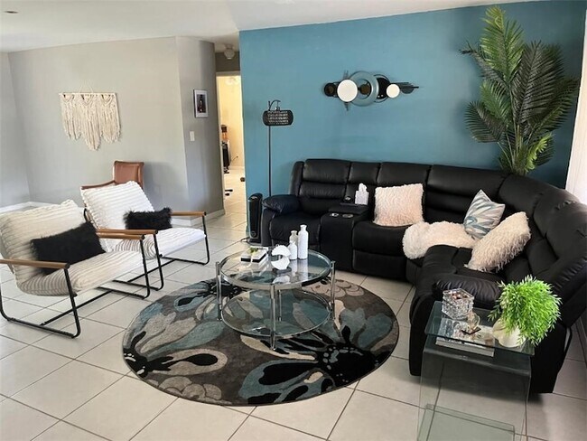 Foto del edificio - 1658 Quaker Ln